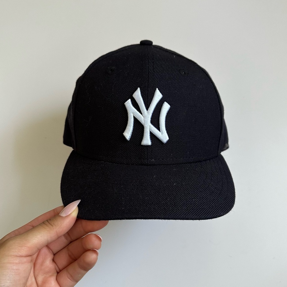 Yankees fitted cap